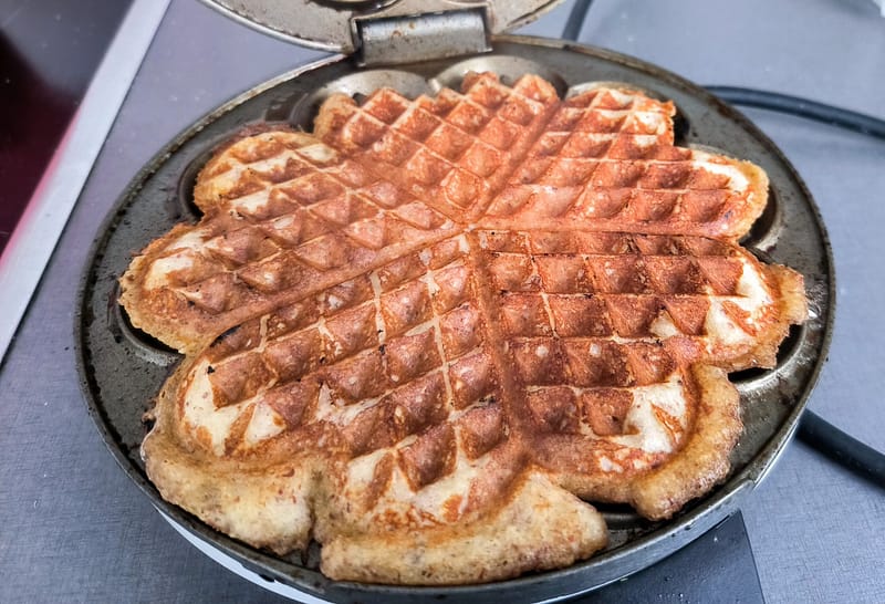 Waffeln goldbraun backen