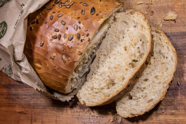 Haselnuss-Vollkornbrot